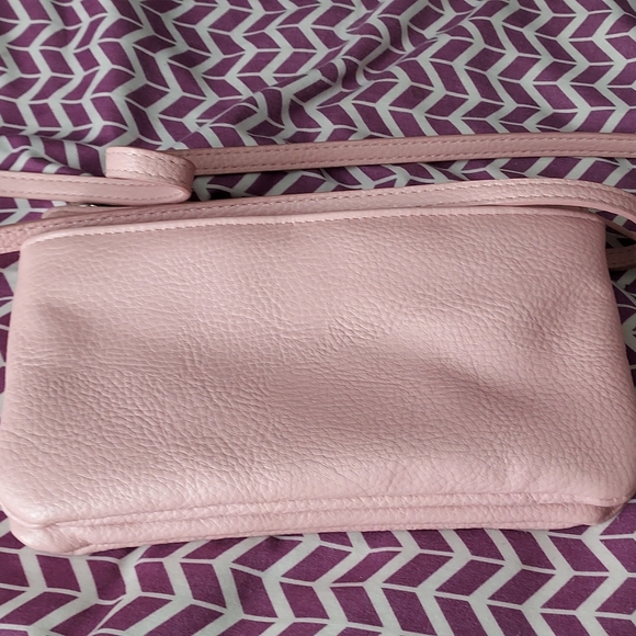 Purse - Picture 1 of 1